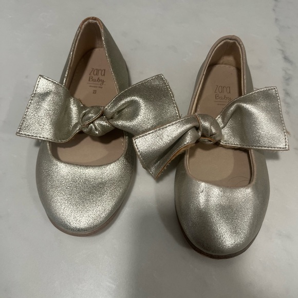 Toddler girl dress shoes-Old Navy & Zara Baby - Picture 4 of 12